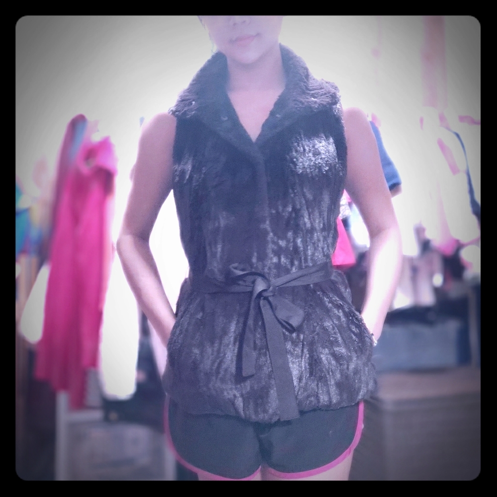 3 for $28 banana republic faux fur vest